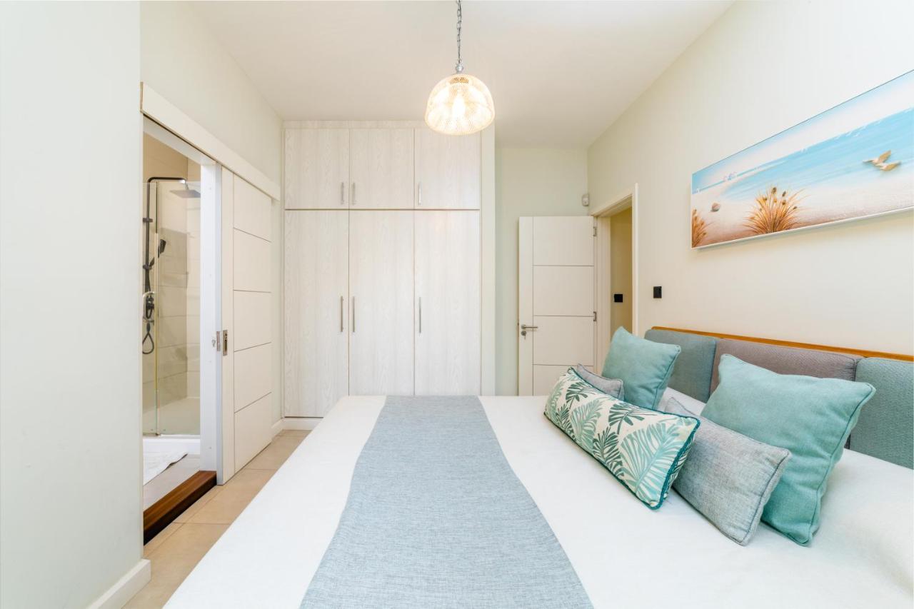 Beachcove Apt No 1 Pereybere Beach Exteriör bild