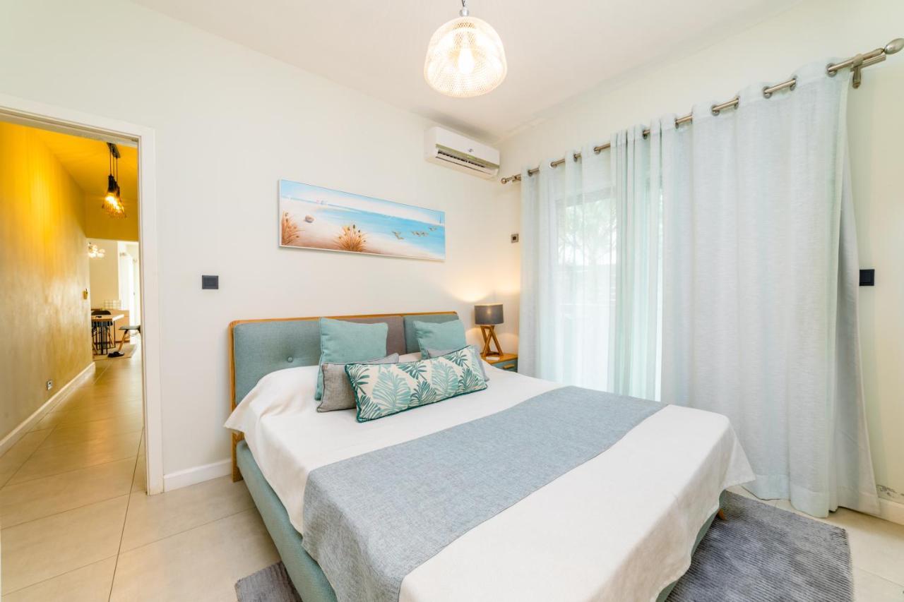 Beachcove Apt No 1 Pereybere Beach Exteriör bild
