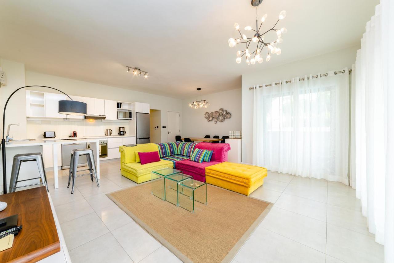 Beachcove Apt No 1 Pereybere Beach Exteriör bild